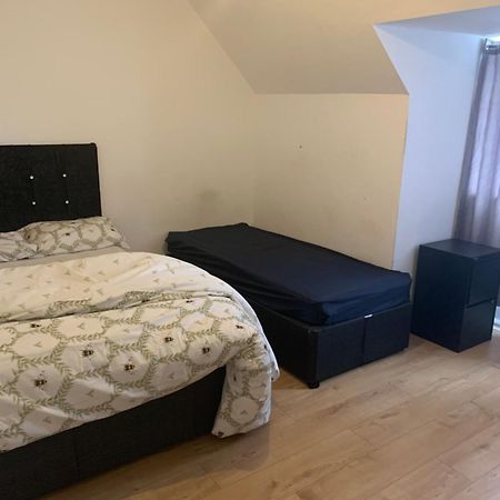 At Apex House Bed & Breakfast Dagenham Dış mekan fotoğraf